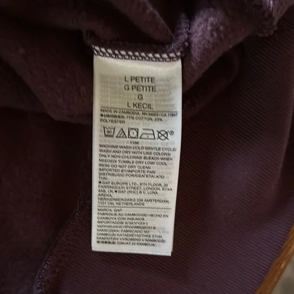 GAP Quarter-Zip Pullover Deep Plum Large Petite - Picture 8 of 11